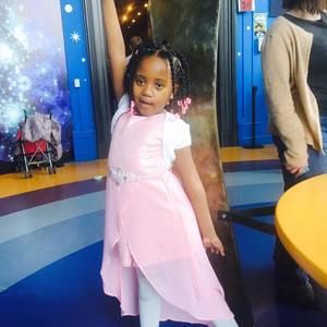 Meet your Posher, Aminata